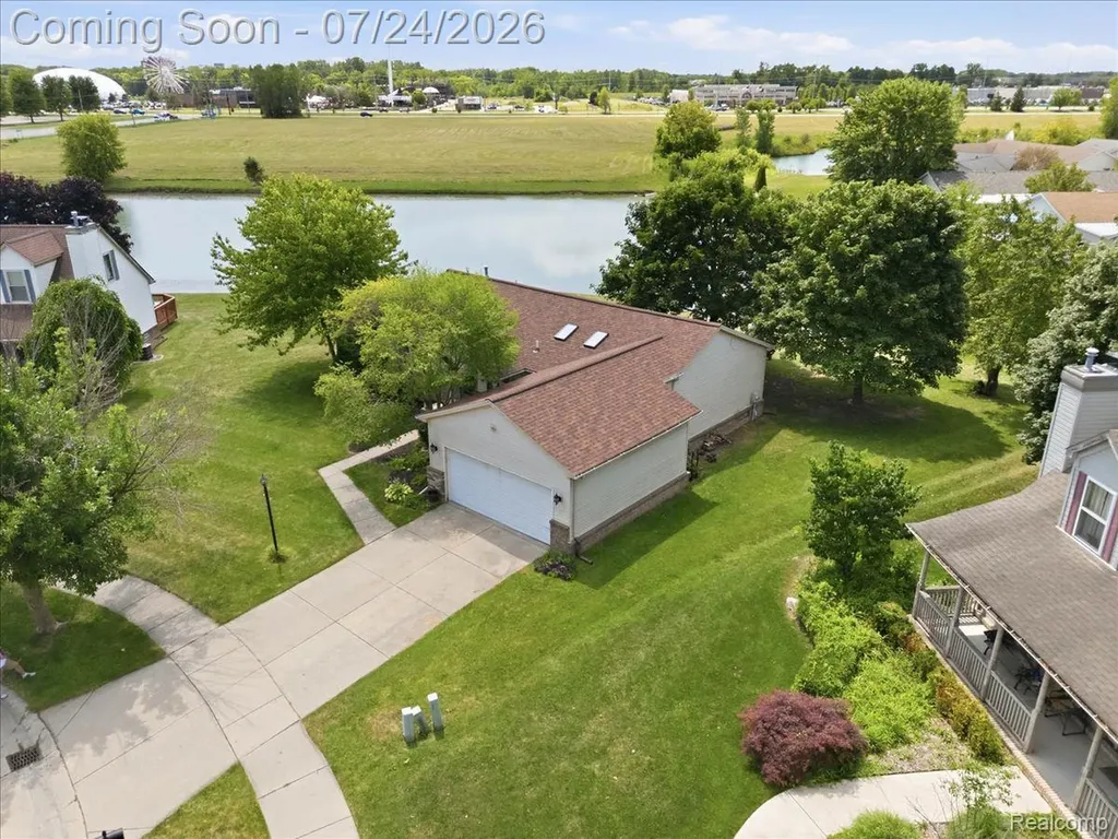 21700 Brookside South Drive Macomb Township MI 48044
