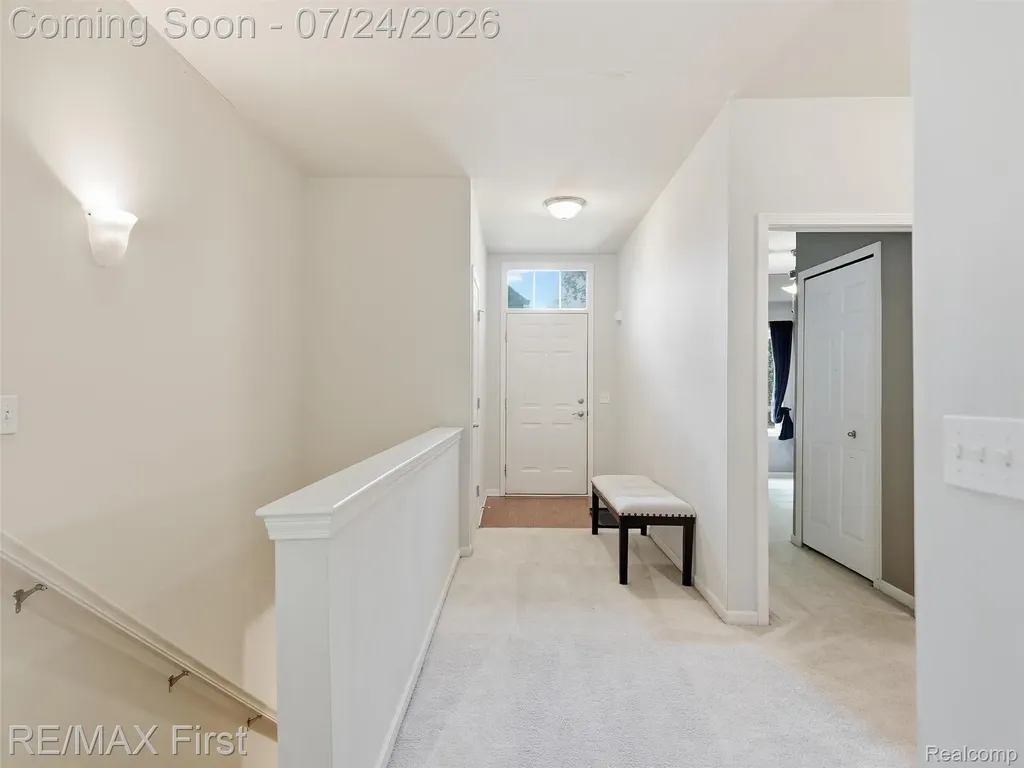 29364 Woodpark Circle Warren City MI 48092