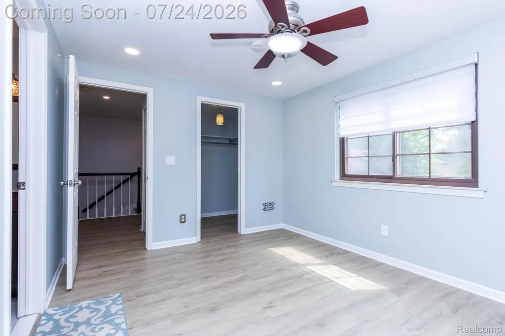 7 Parkplace W Allen Park City MI 48101