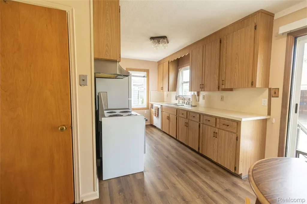 17108 Reno Street Riverview City MI 48193