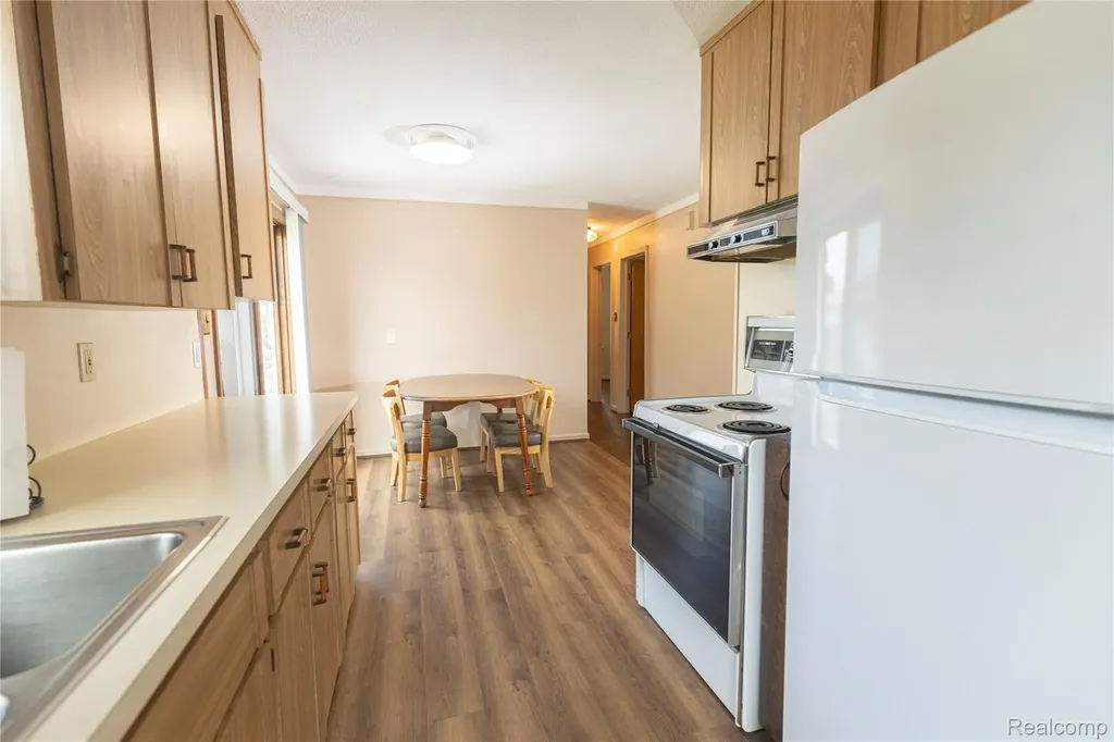 17108 Reno Street Riverview City MI 48193