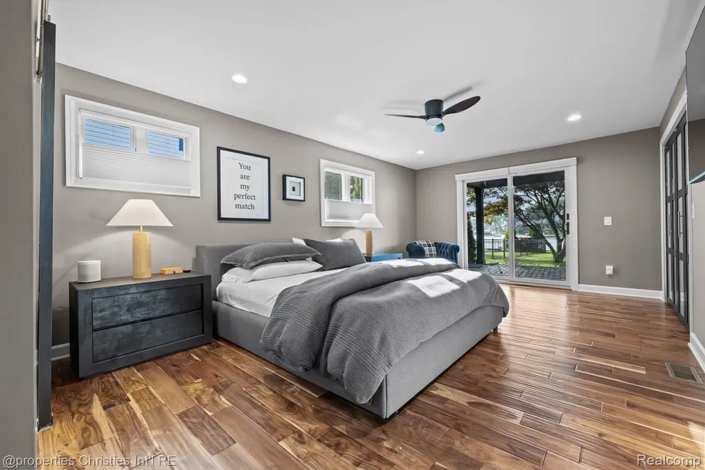 3997 Dill Drive Waterford Charter Township MI 48329