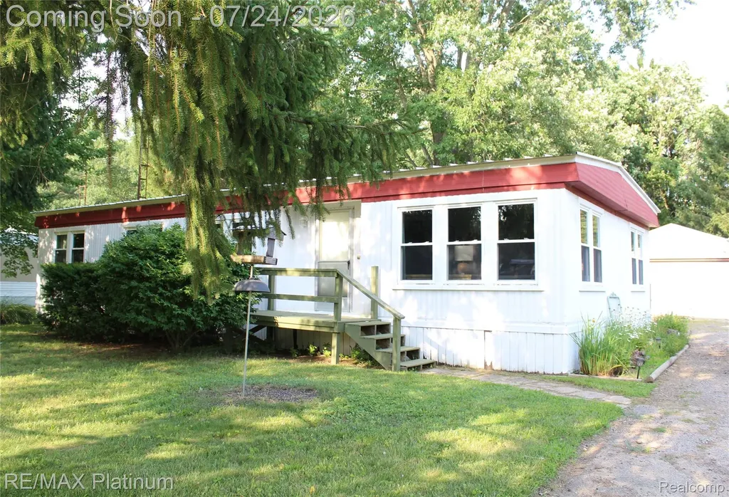441 Cherokee Bend Genoa Township MI 48843