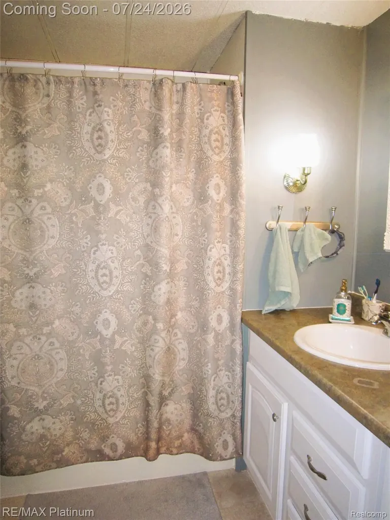 441 Cherokee Bend Genoa Township MI 48843