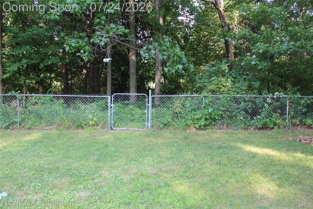 441 Cherokee Bend Genoa Township MI 48843