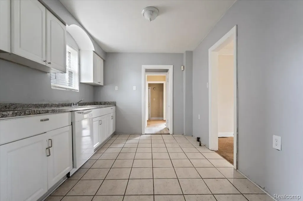 18290 Prairie Street Detroit City MI 48221