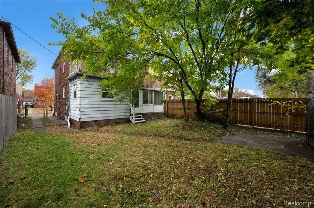 18290 Prairie Street Detroit City MI 48221