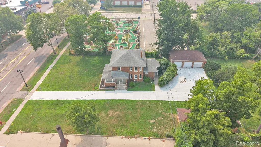 29016 Ford Road Garden City City MI 48135