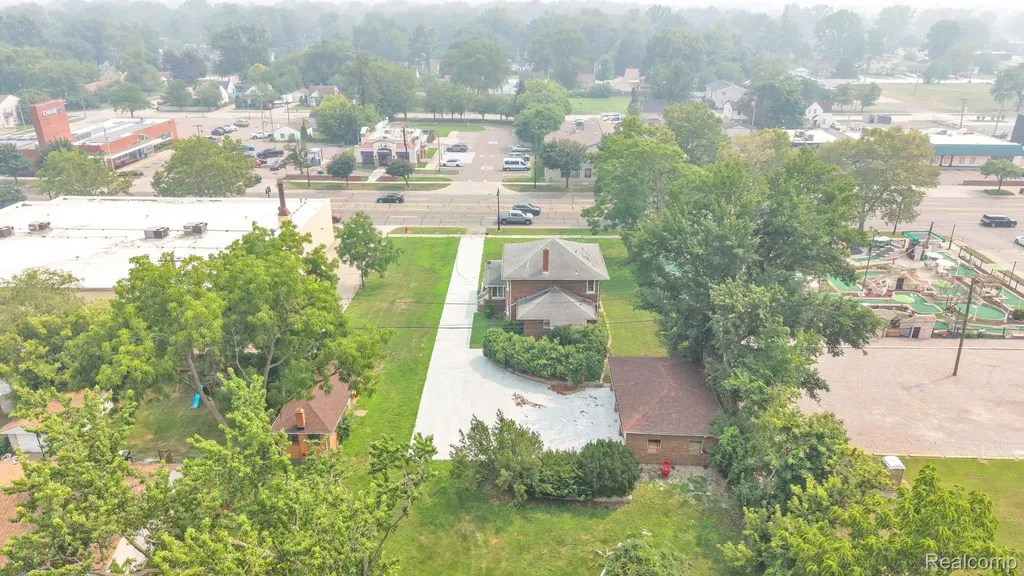 29016 Ford Road Garden City City MI 48135