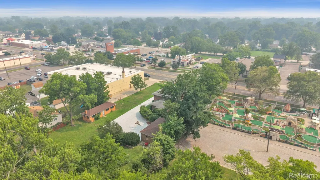 29016 Ford Road Garden City City MI 48135