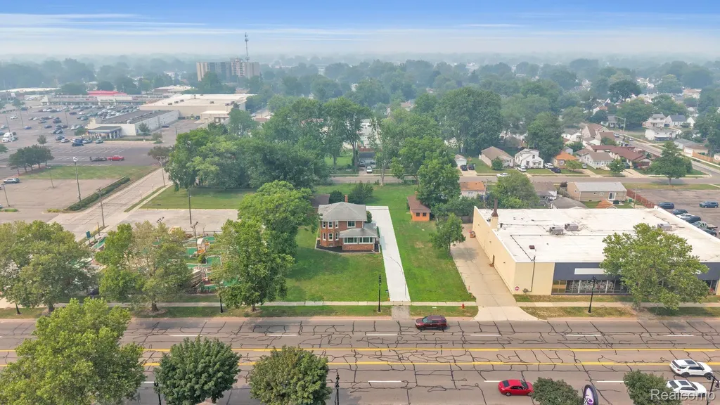 29016 Ford Road Garden City City MI 48135