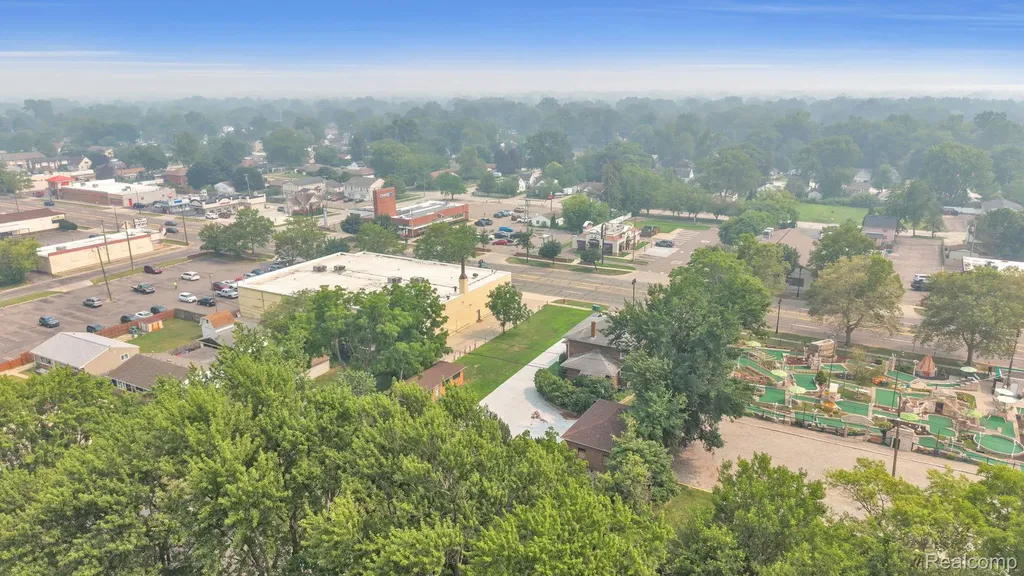 29016 Ford Road Garden City City MI 48135