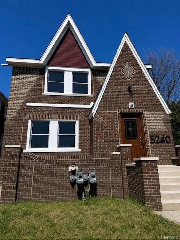5240 Newport Street Detroit City MI 48213