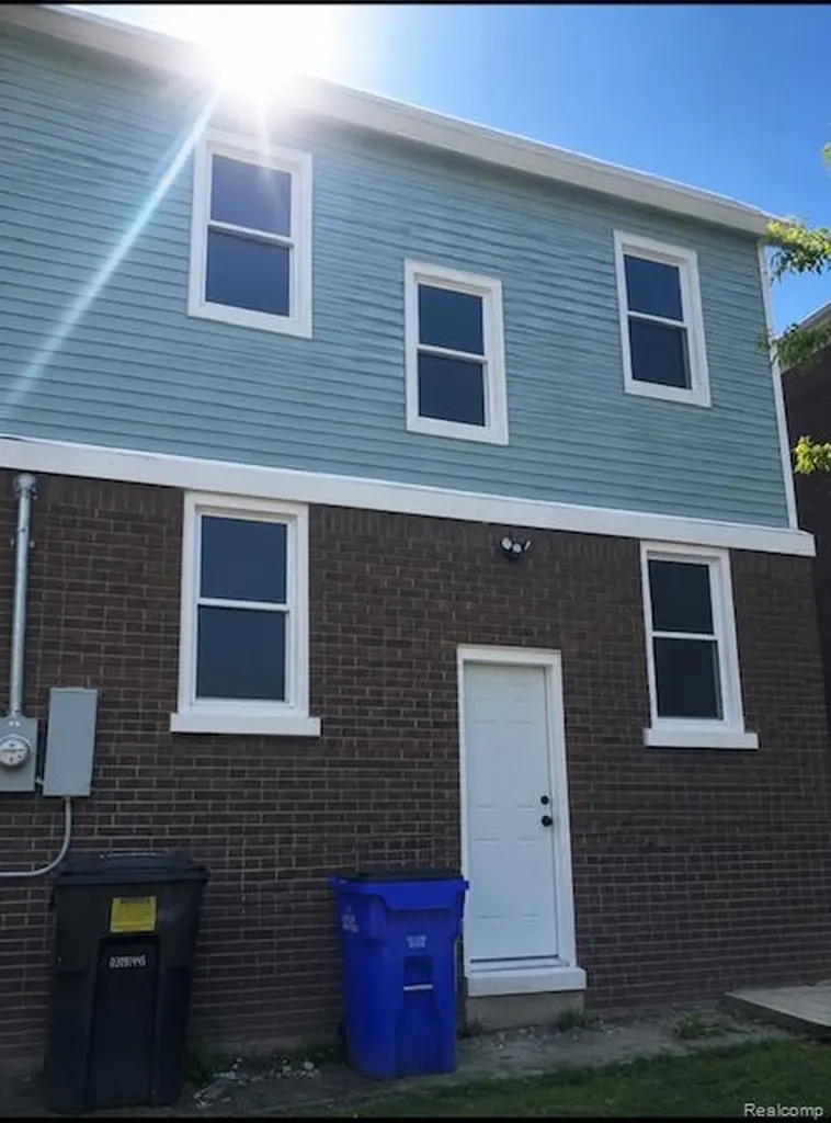 5240 Newport Street Detroit City MI 48213