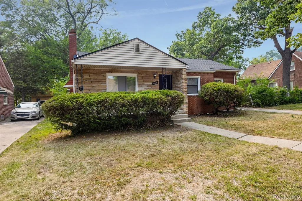 16531 Greenlawn Street Detroit City MI 48221