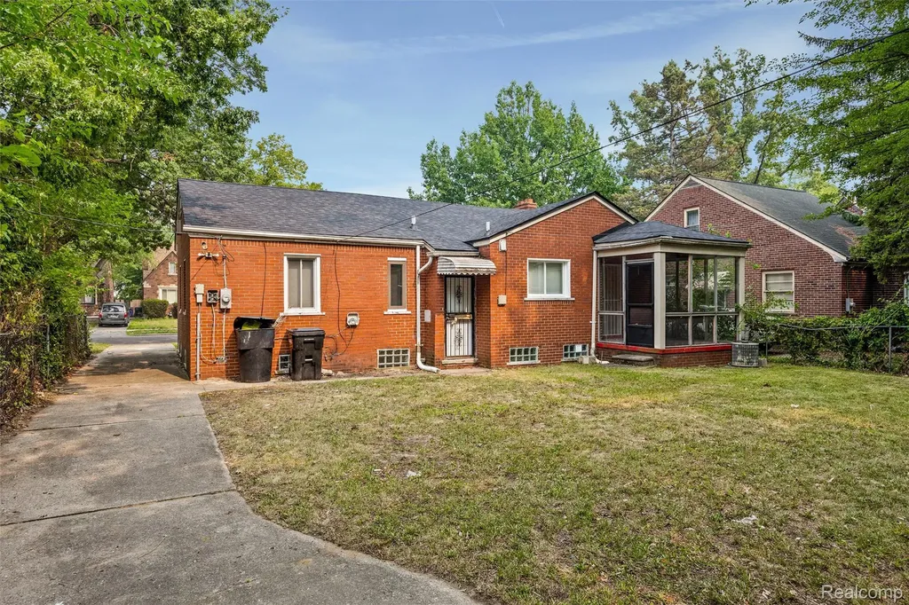 16531 Greenlawn Street Detroit City MI 48221