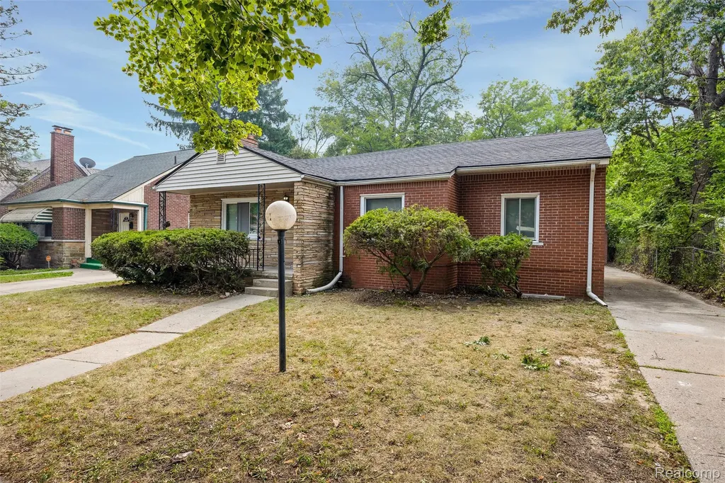 16531 Greenlawn Street Detroit City MI 48221