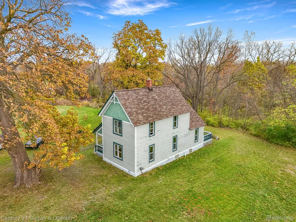 8004 N Farmington Road Westland City MI 48185