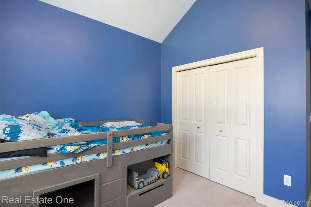 45627 Pentwater Drive Macomb Township MI 48044