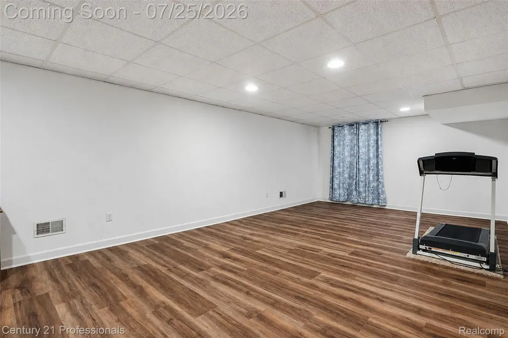 27089 Maxwell Court Novi City MI 48374