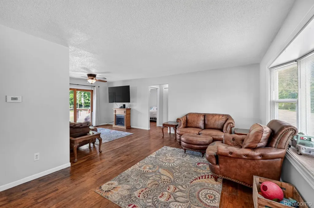 4184 W Lake Road Vienna Charter Township MI 48420