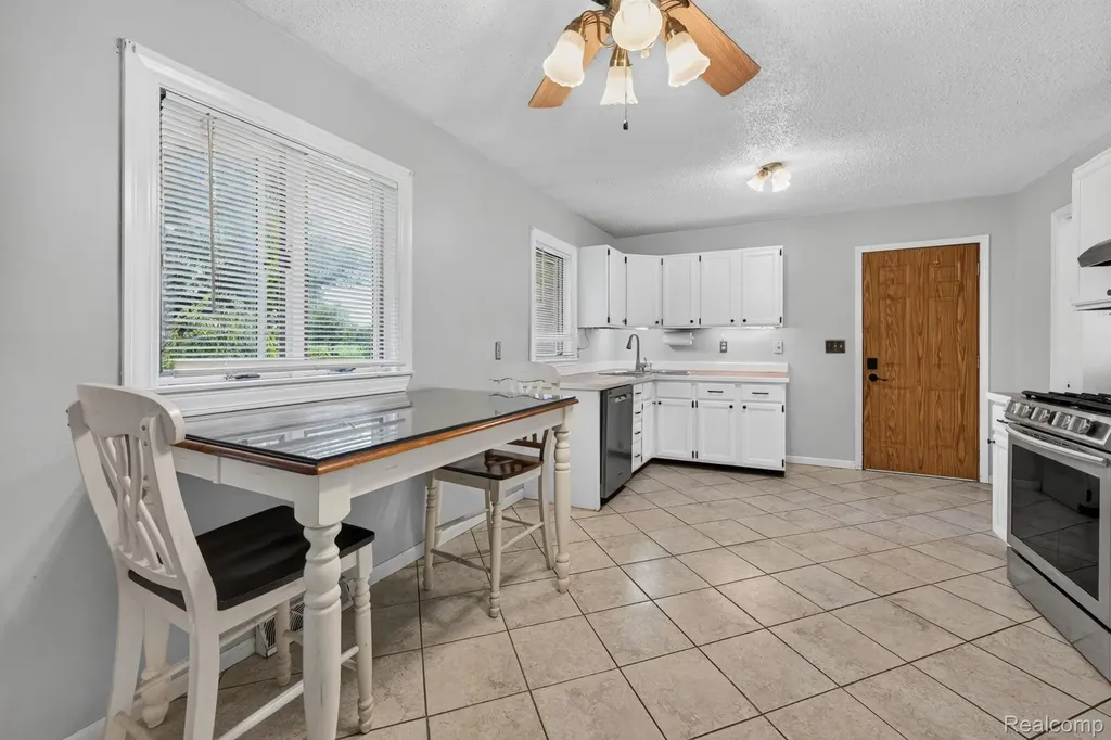 4184 W Lake Road Vienna Charter Township MI 48420