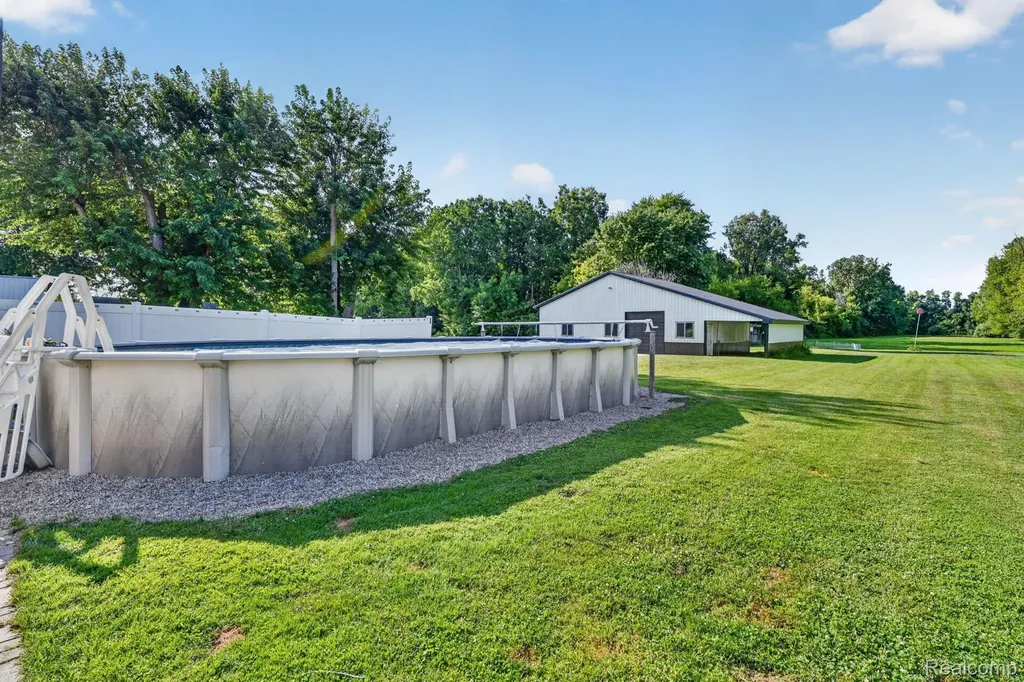 4184 W Lake Road Vienna Charter Township MI 48420
