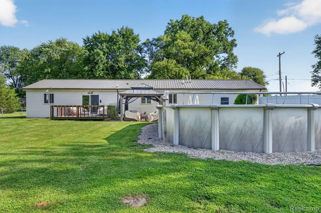 4184 W Lake Road Vienna Charter Township MI 48420