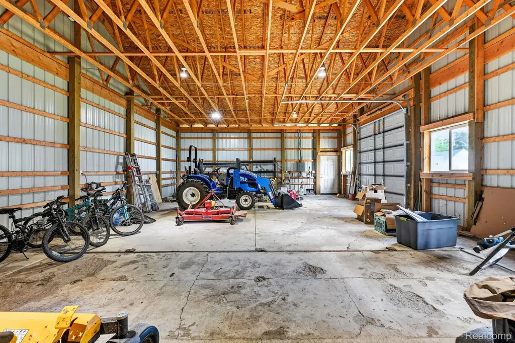 4184 W Lake Road Vienna Charter Township MI 48420
