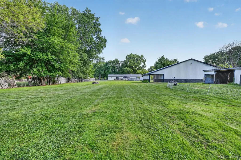 4184 W Lake Road Vienna Charter Township MI 48420