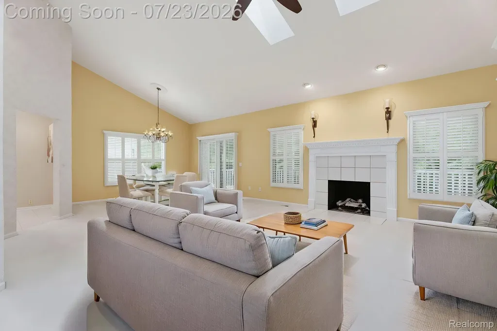 62910 Walker Court Washington Township MI 48094
