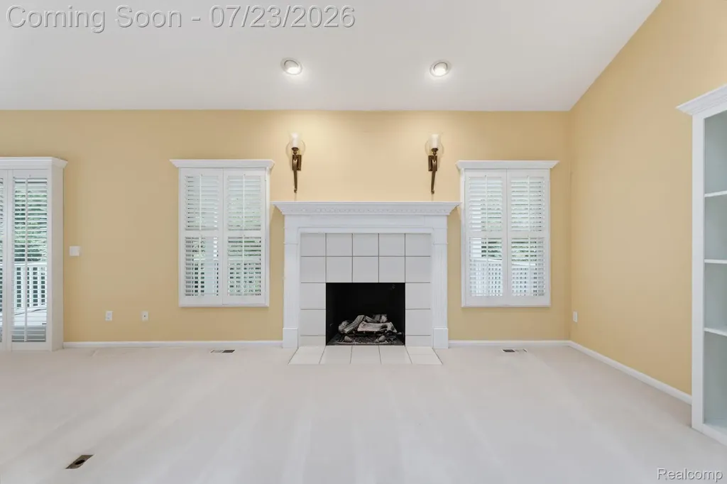 62910 Walker Court Washington Township MI 48094