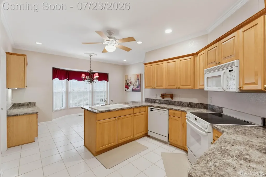 62910 Walker Court Washington Township MI 48094
