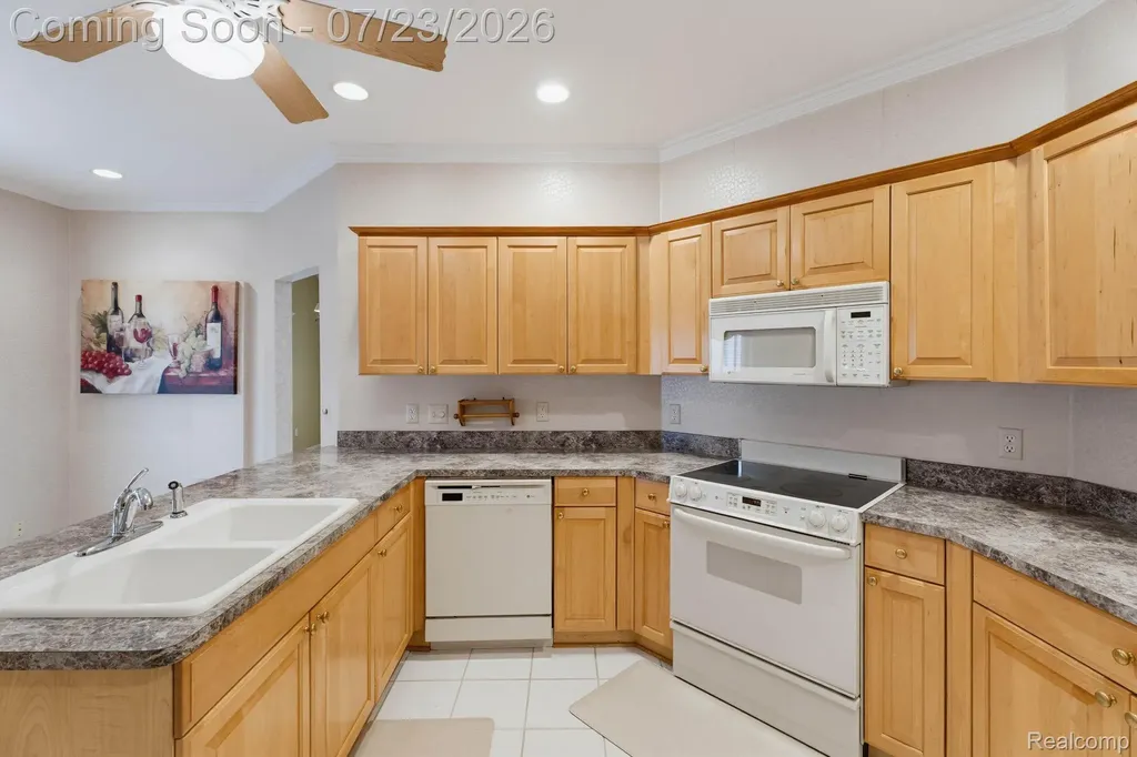 62910 Walker Court Washington Township MI 48094