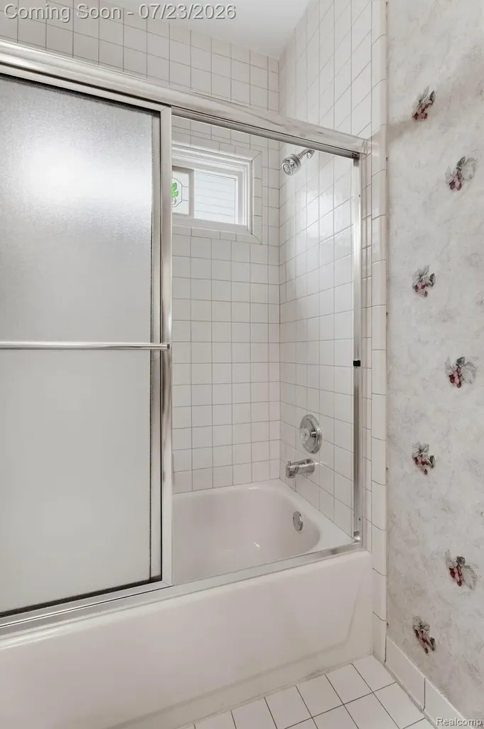 62910 Walker Court Washington Township MI 48094