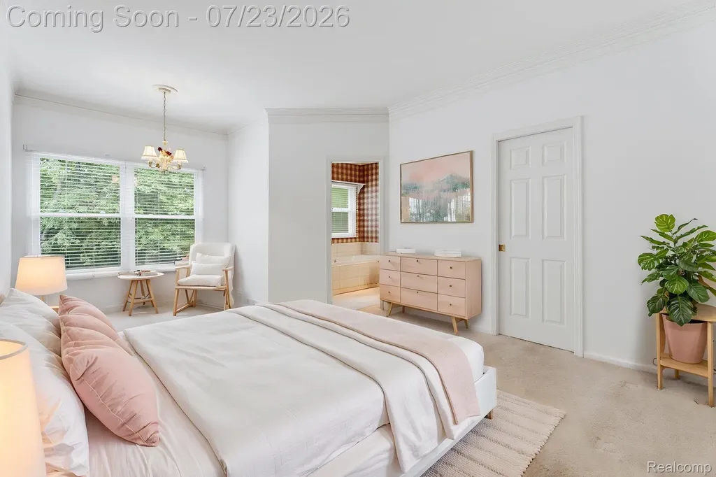 62910 Walker Court Washington Township MI 48094