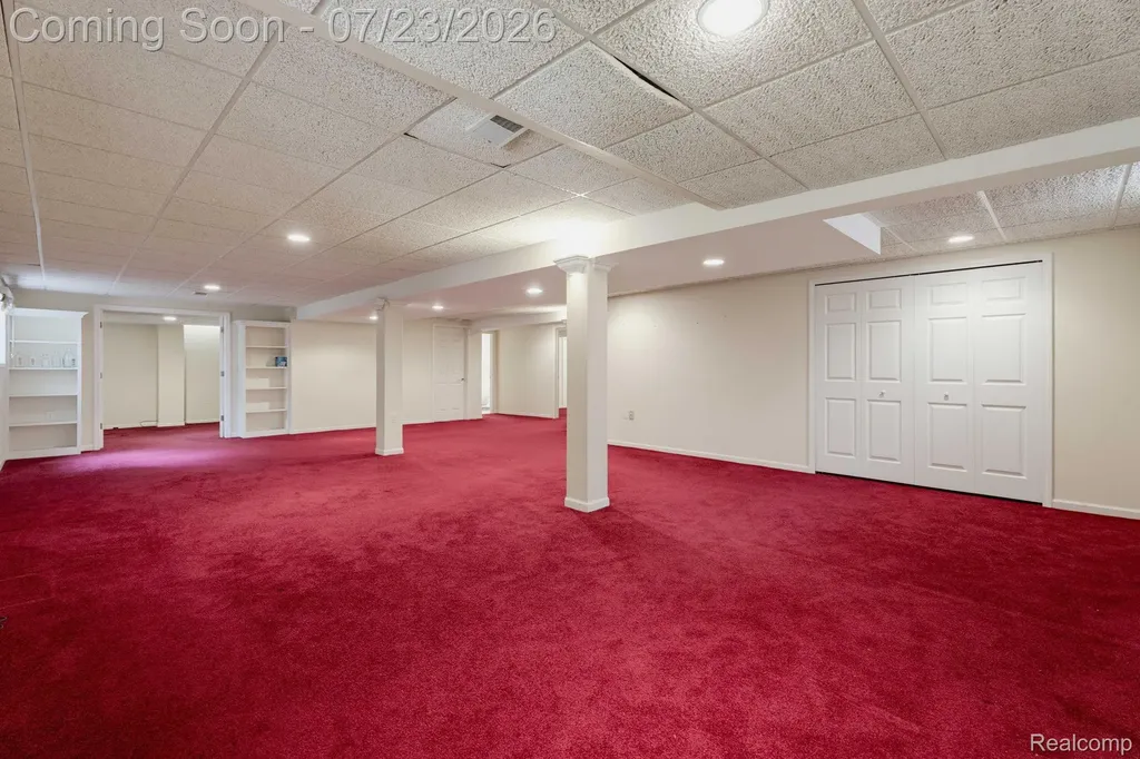 62910 Walker Court Washington Township MI 48094