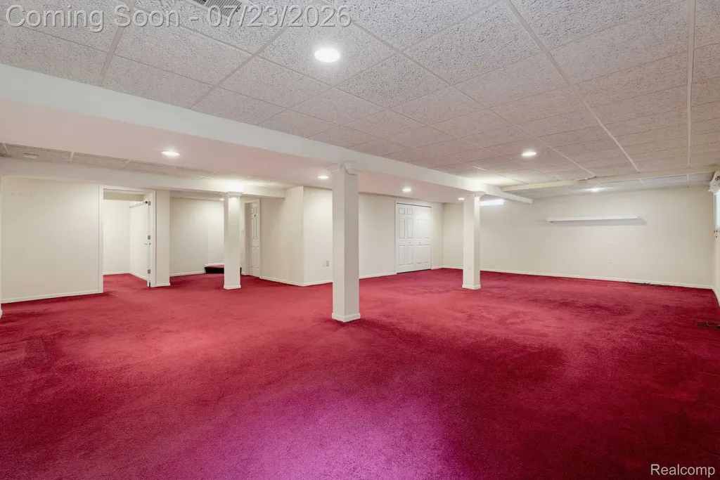 62910 Walker Court Washington Township MI 48094