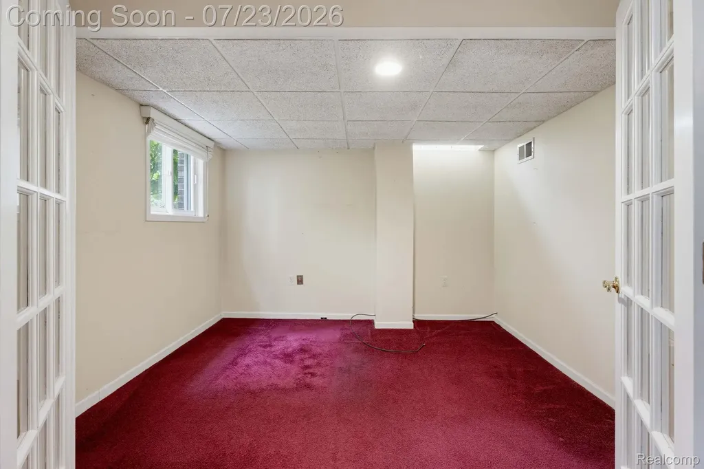 62910 Walker Court Washington Township MI 48094