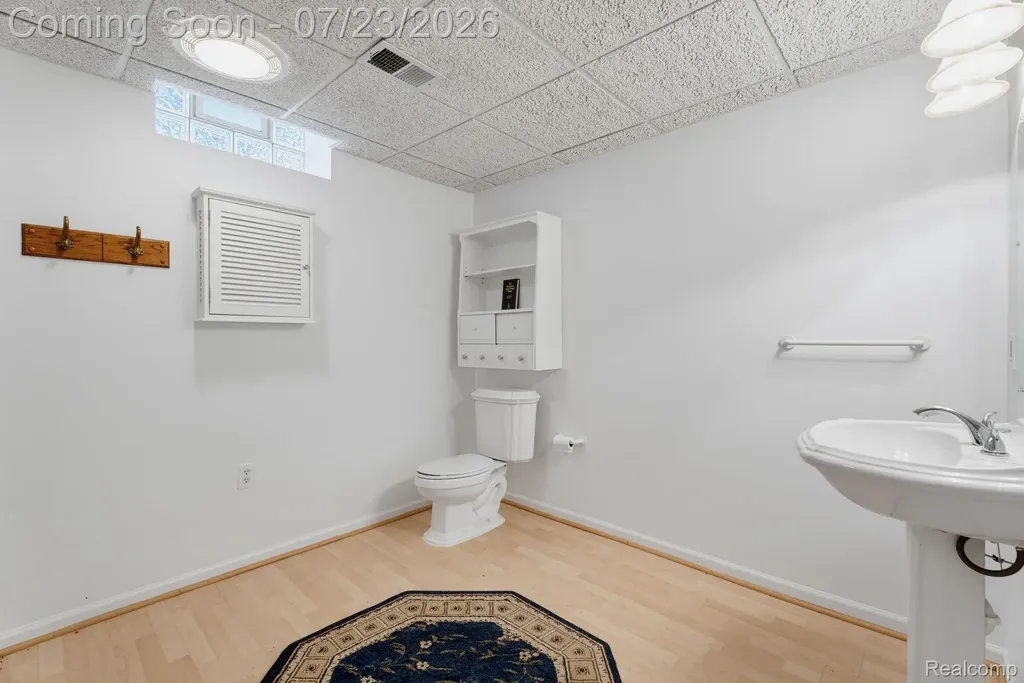 62910 Walker Court Washington Township MI 48094