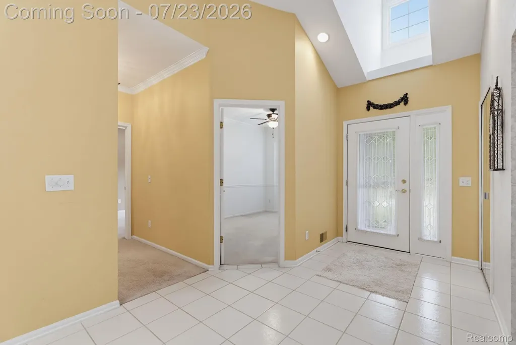 62910 Walker Court Washington Township MI 48094