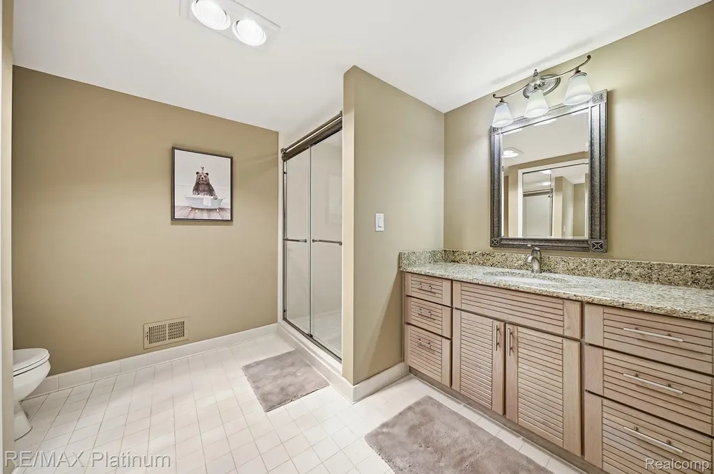 5458 Lake Ridge Drive Genoa Township MI 48116