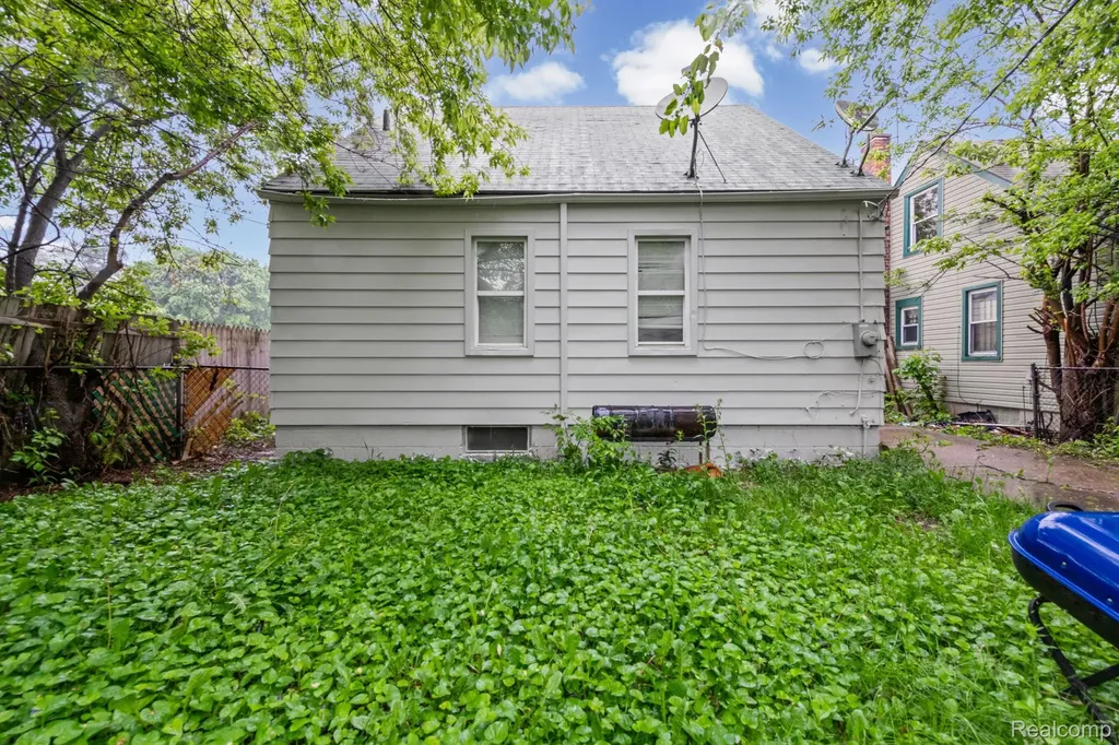 15650 Lappin Street Detroit City MI 48205