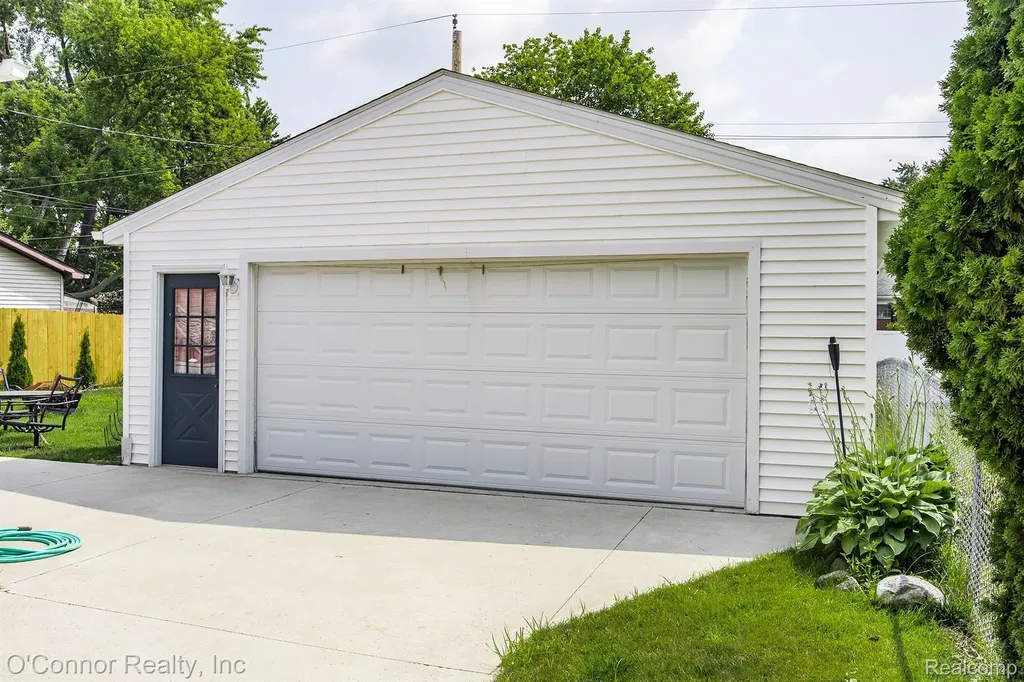 655 Georgia Avenue Marysville City MI 48040