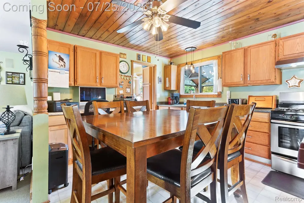 10696 Van Buren Lane Van Buren Charter Township MI 48111
