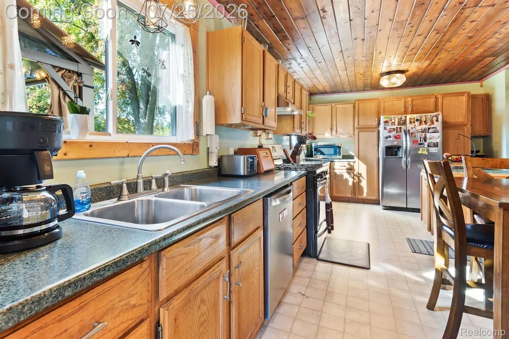 10696 Van Buren Lane Van Buren Charter Township MI 48111