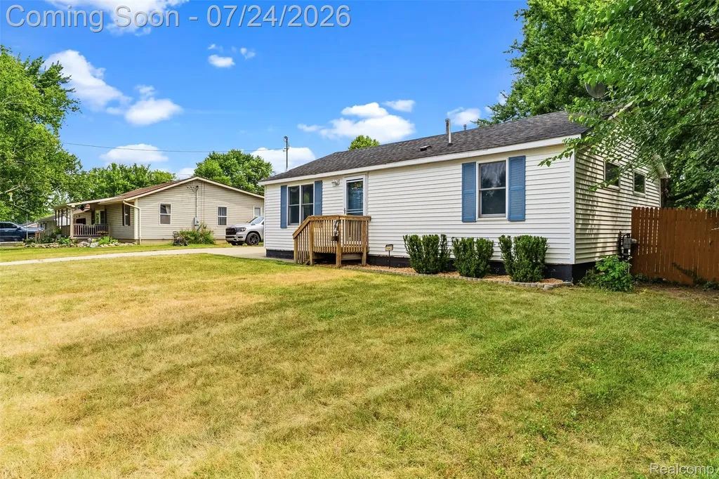 7443 Lawrence Street Mundy Township MI 48439
