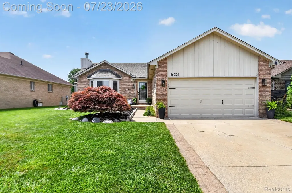 46025 Duke Drive Chesterfield Township MI 48051