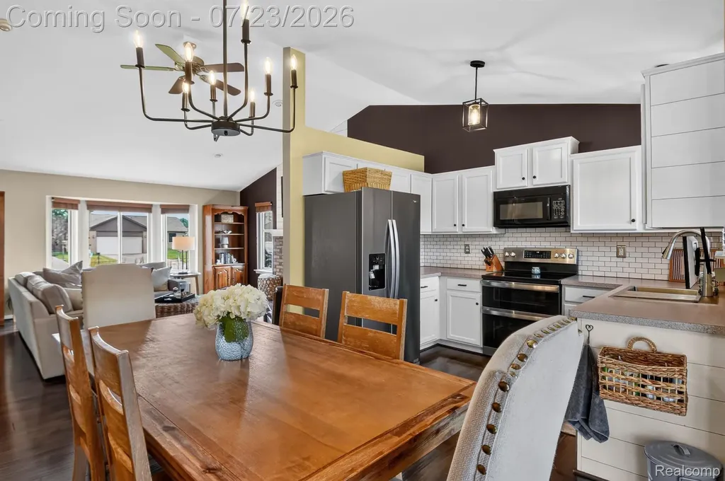 46025 Duke Drive Chesterfield Township MI 48051