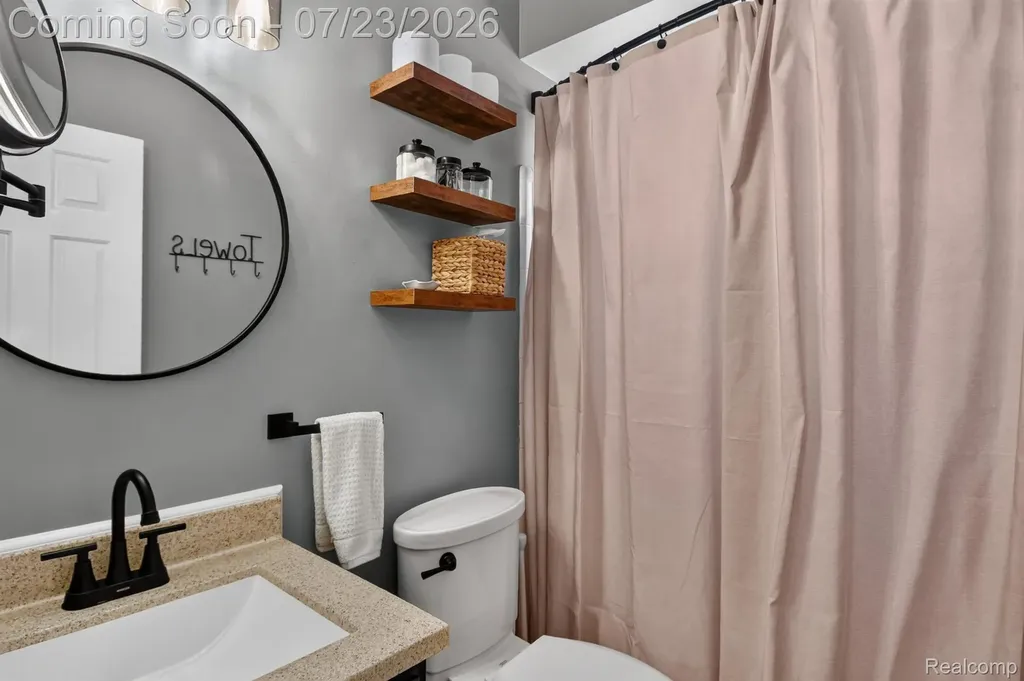 46025 Duke Drive Chesterfield Township MI 48051